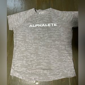 Men’s Alphalete performance fit tshirt XL